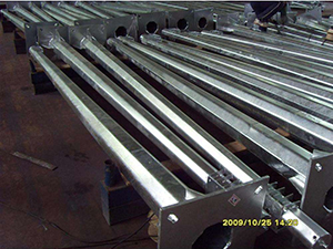 八角監(jiān)控桿